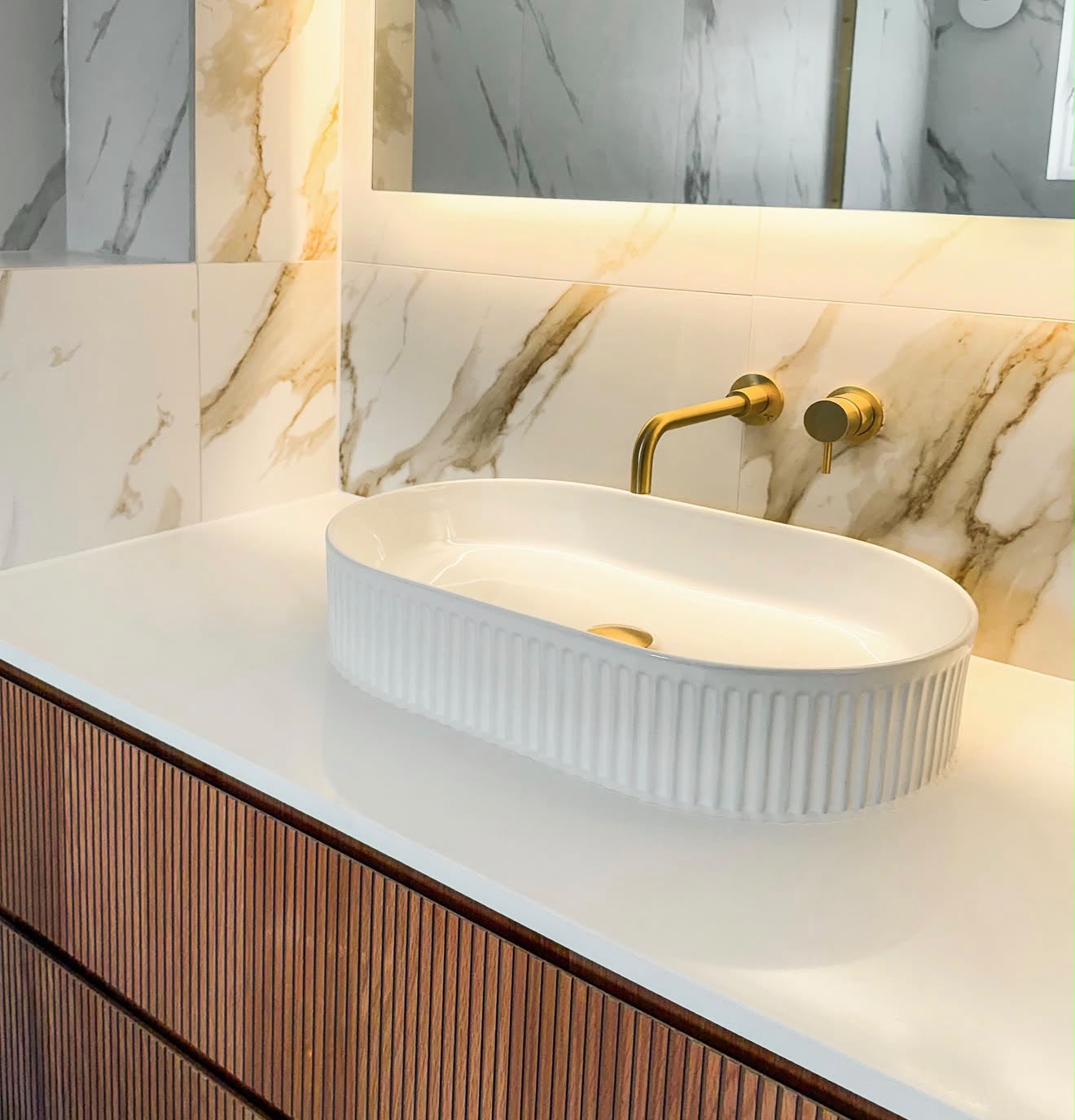 Gold Glimmer Polished Porcelain Tiles