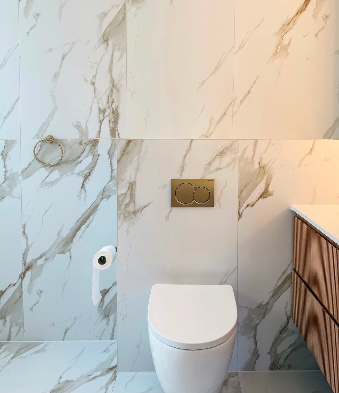 Gold Glimmer Polished Porcelain Tiles